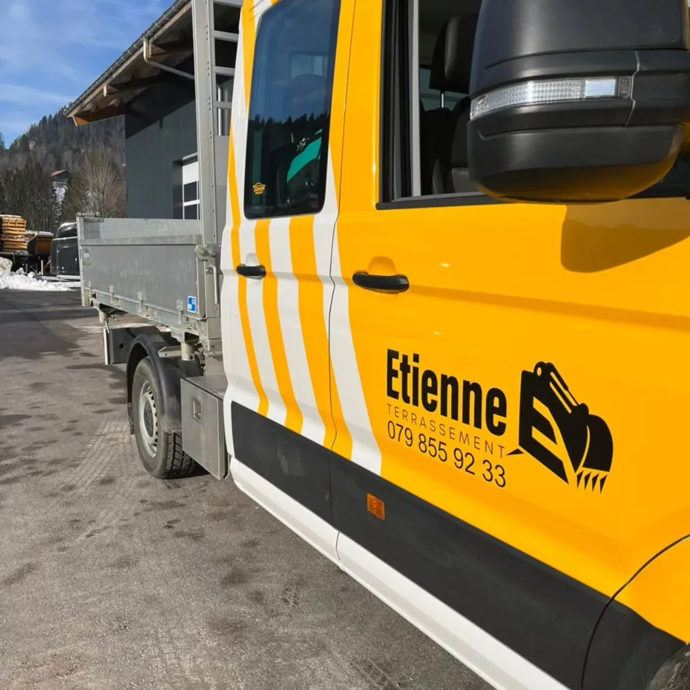 Camion Etienne Terrassement — Val de Travers