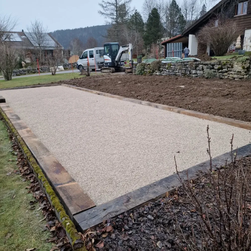 Construction d'un terrain de pétanque — Etienne Terrassement